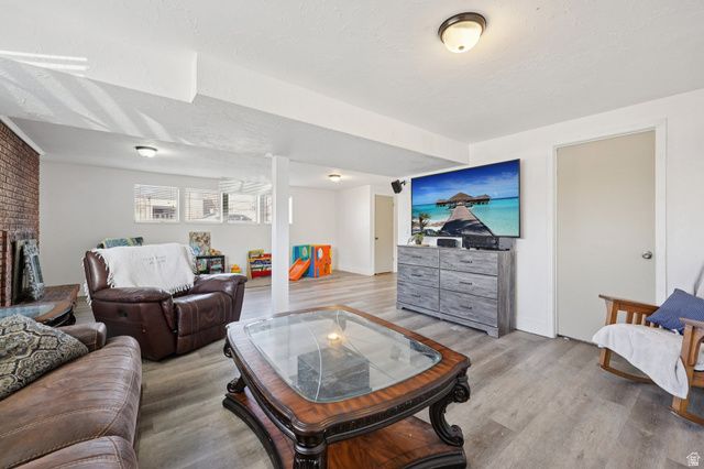 213 S 75 W, Farmington, UT 84025