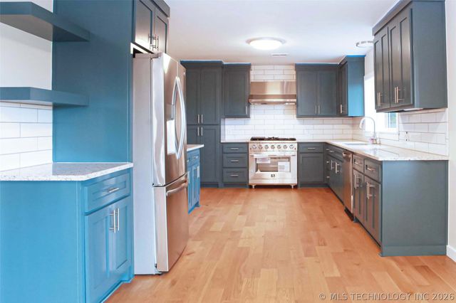 2211 N Denver Place, Tulsa, OK 74106