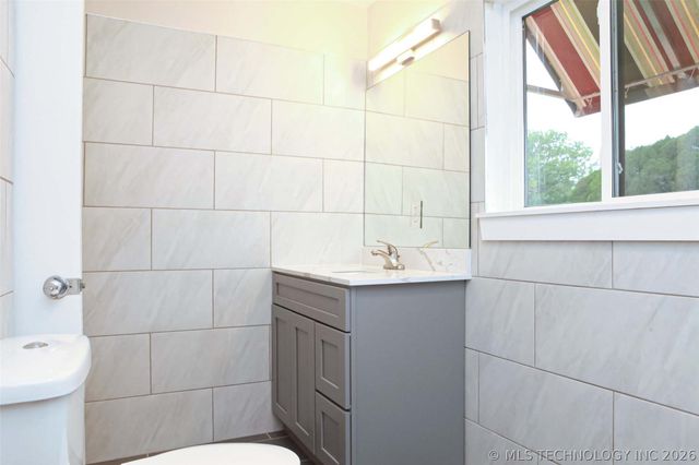 2211 N Denver Place, Tulsa, OK 74106