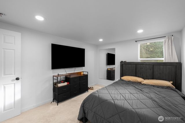 4110 W J Street, Bremerton, WA 98312