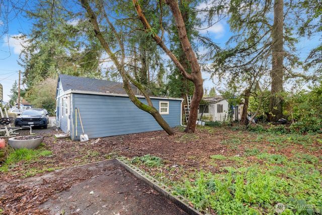 4110 W J Street, Bremerton, WA 98312