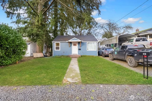 4110 W J Street, Bremerton, WA 98312