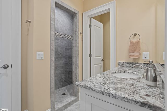 105 Hampton Grove Way, Greenville, SC 29617