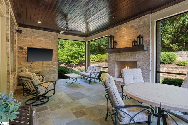 105 Hampton Grove Way, Greenville, SC 29617