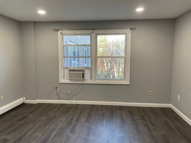 610 S Franklin St C304, Holbrook, MA 02343