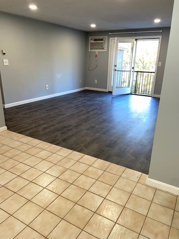 610 S Franklin St C304, Holbrook, MA 02343