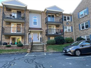 610 S Franklin St C304, Holbrook, MA 02343