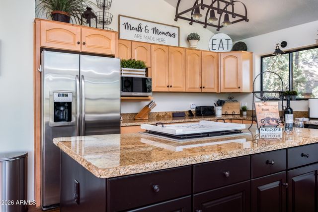 17845 S SILVERLAKE Drive, Munds Park, AZ 86017