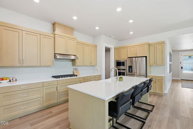 3718 NE Suchy Street, Bend, OR 97701