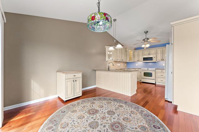 901 Veterans Lane, Crown Point, IN 46307