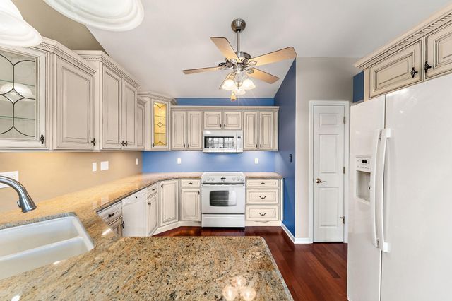 901 Veterans Lane, Crown Point, IN 46307