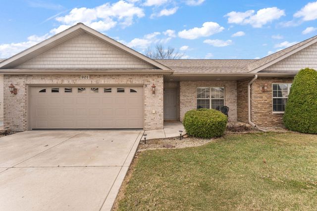 901 Veterans Lane, Crown Point, IN 46307