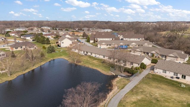 901 Veterans Lane, Crown Point, IN 46307