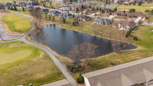 901 Veterans Lane, Crown Point, IN 46307