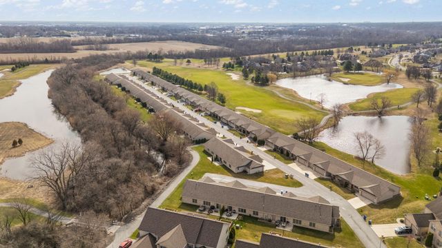 901 Veterans Lane, Crown Point, IN 46307