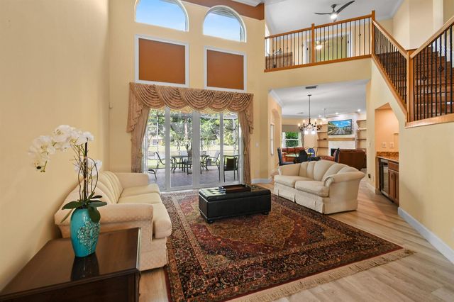 9863 Royal Cardigan Way, West Palm Beach, FL 33411