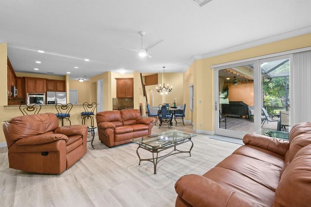 9863 Royal Cardigan Way, West Palm Beach, FL 33411