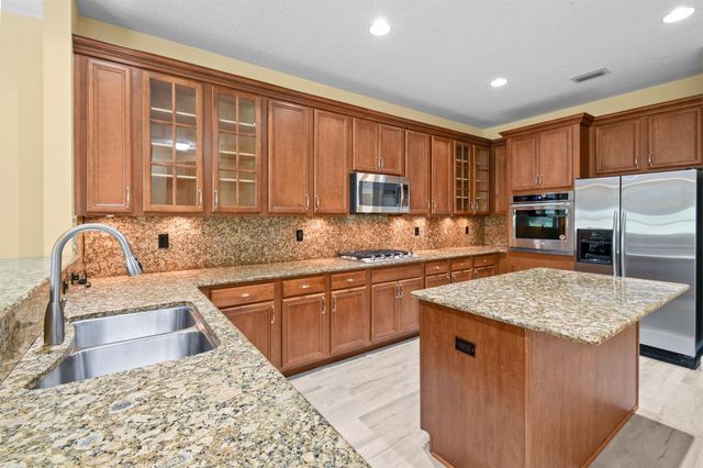 9863 Royal Cardigan Way, West Palm Beach, FL 33411