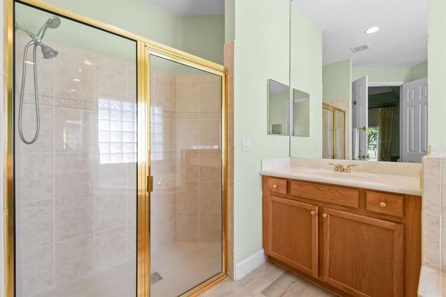 9863 Royal Cardigan Way, West Palm Beach, FL 33411