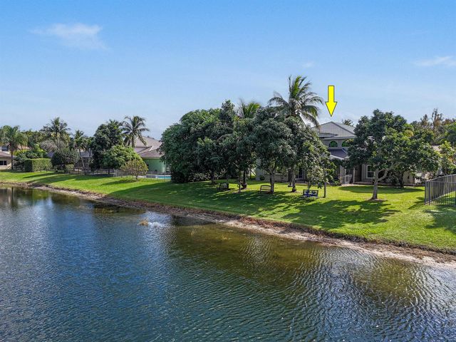 9863 Royal Cardigan Way, West Palm Beach, FL 33411