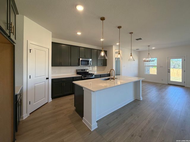 130 Desert Cactus, San Antonio, TX 78253