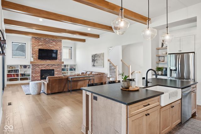 15860 Oak Park Vista, Westfield, IN 46074