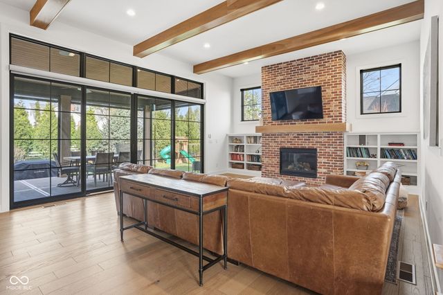 15860 Oak Park Vista, Westfield, IN 46074