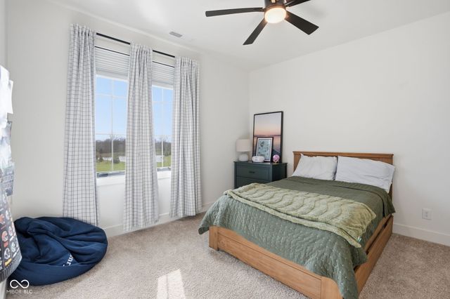 15860 Oak Park Vista, Westfield, IN 46074