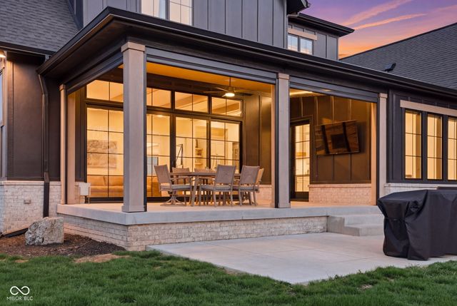 15860 Oak Park Vista, Westfield, IN 46074