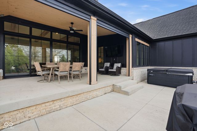 15860 Oak Park Vista, Westfield, IN 46074