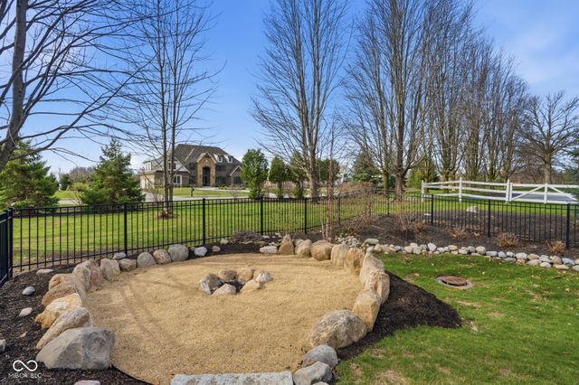 15860 Oak Park Vista, Westfield, IN 46074