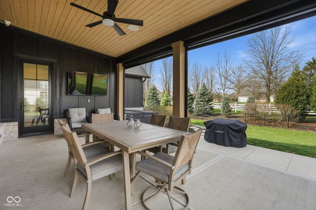 15860 Oak Park Vista, Westfield, IN 46074