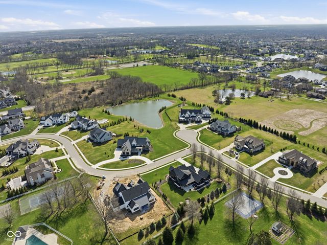 15860 Oak Park Vista, Westfield, IN 46074