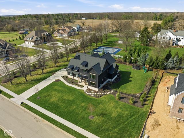 15860 Oak Park Vista, Westfield, IN 46074