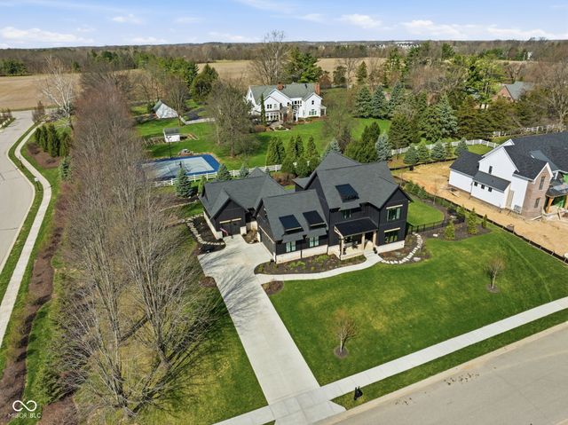 15860 Oak Park Vista, Westfield, IN 46074