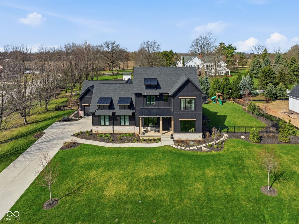 15860 Oak Park Vista, Westfield, IN 46074