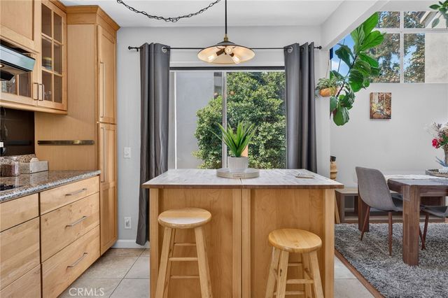 1270 Cabrillo Park Drive D, Santa Ana, CA 92701