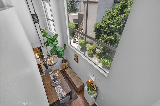 1270 Cabrillo Park Drive D, Santa Ana, CA 92701
