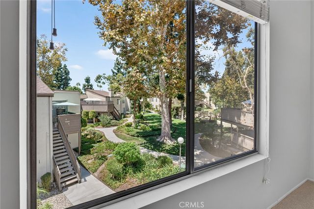 1270 Cabrillo Park Drive D, Santa Ana, CA 92701