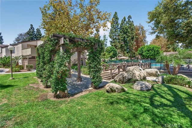 1270 Cabrillo Park Drive D, Santa Ana, CA 92701
