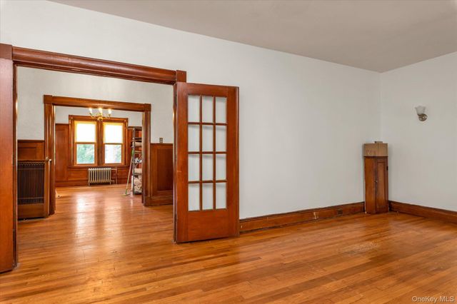 15 Wilson Lane, Rockville Centre, NY 11570