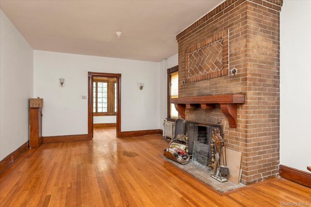 15 Wilson Lane, Rockville Centre, NY 11570