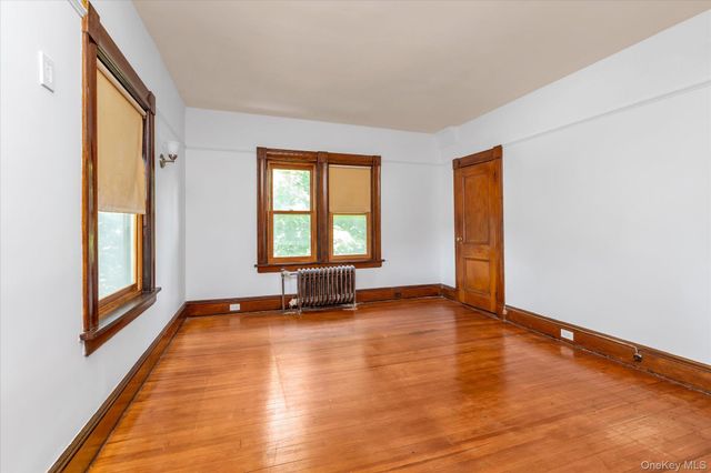 15 Wilson Lane, Rockville Centre, NY 11570