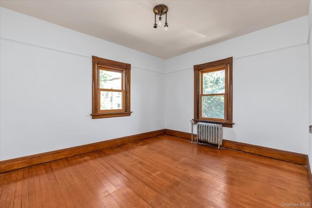 15 Wilson Lane, Rockville Centre, NY 11570