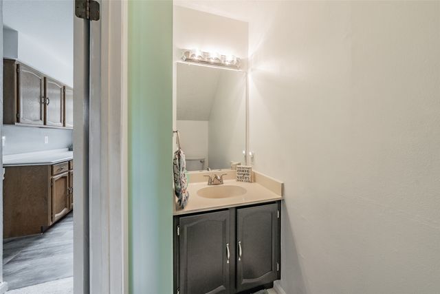 1219 Brian Court, Grapevine, TX 76051