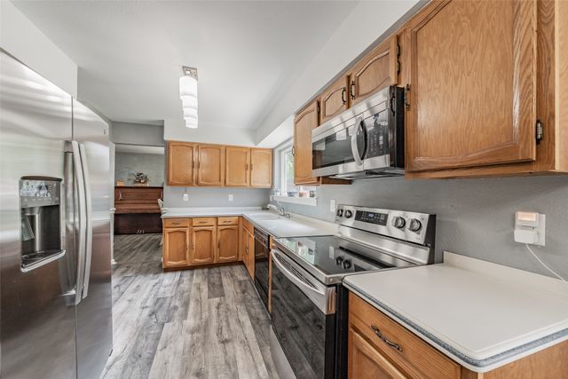 1219 Brian Court, Grapevine, TX 76051