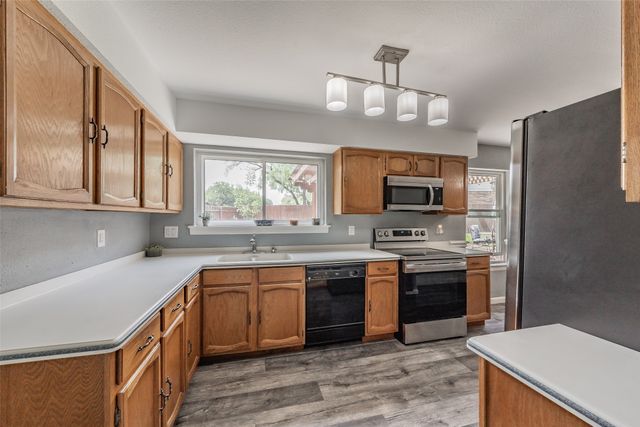 1219 Brian Court, Grapevine, TX 76051