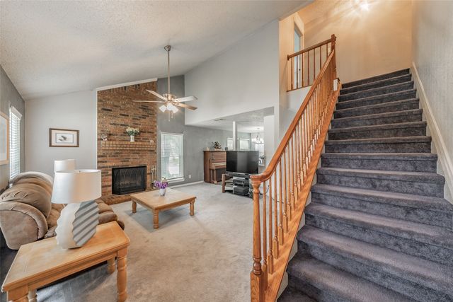 1219 Brian Court, Grapevine, TX 76051