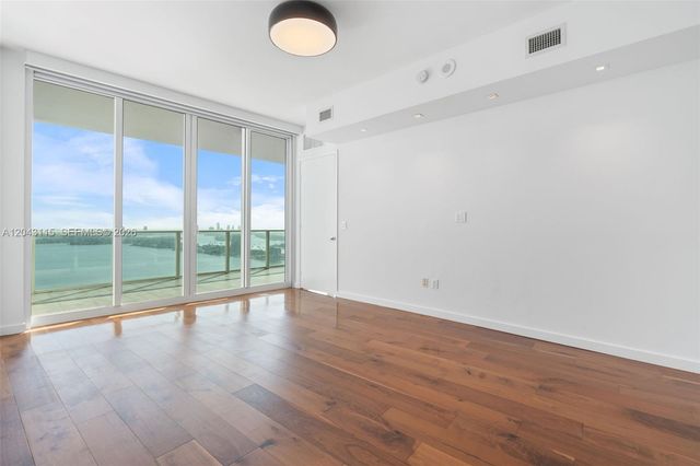 2020 N Bayshore Dr 3510, Miami, FL 33137