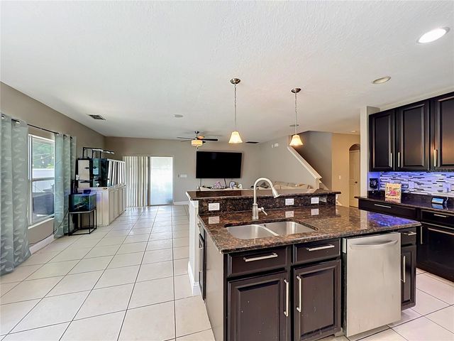 10672 CABBAGE TREE LOOP, Orlando, FL 32825